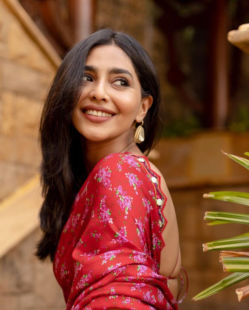 Gorgeous Actress Aishwarya Lekshmi Latest Photos & Pics