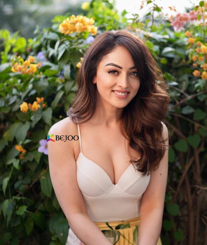 Actress Sandeepa Dhar Photos & 10 Images