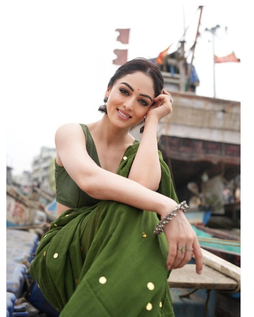 Actress Sandeepa Dhar Photos & 10 Images