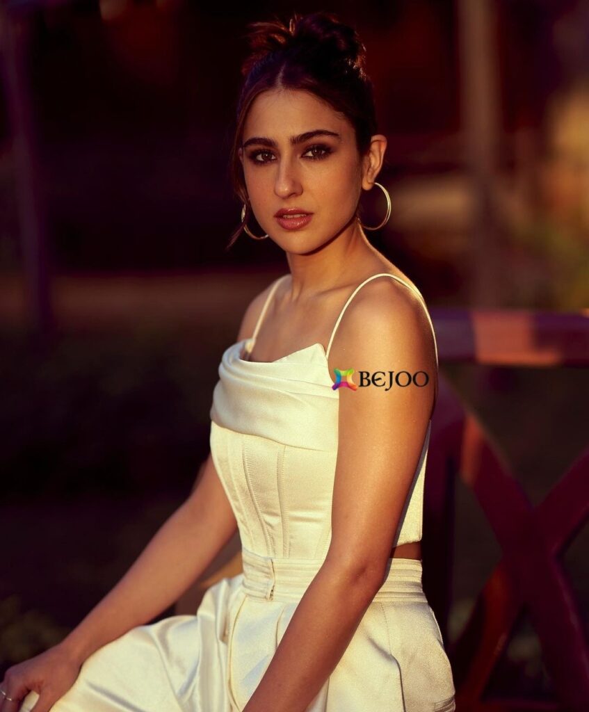 Actress Sara Ali Khan Attractive Images & Pics