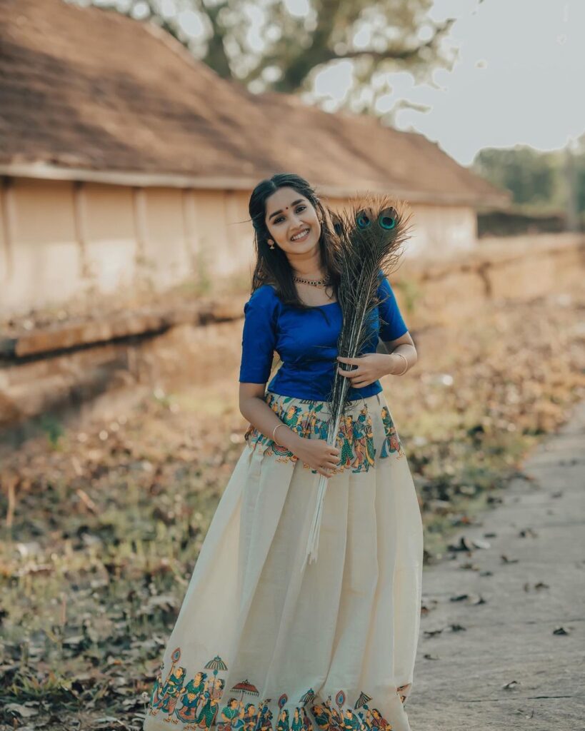 Anikha Surendran Wiki