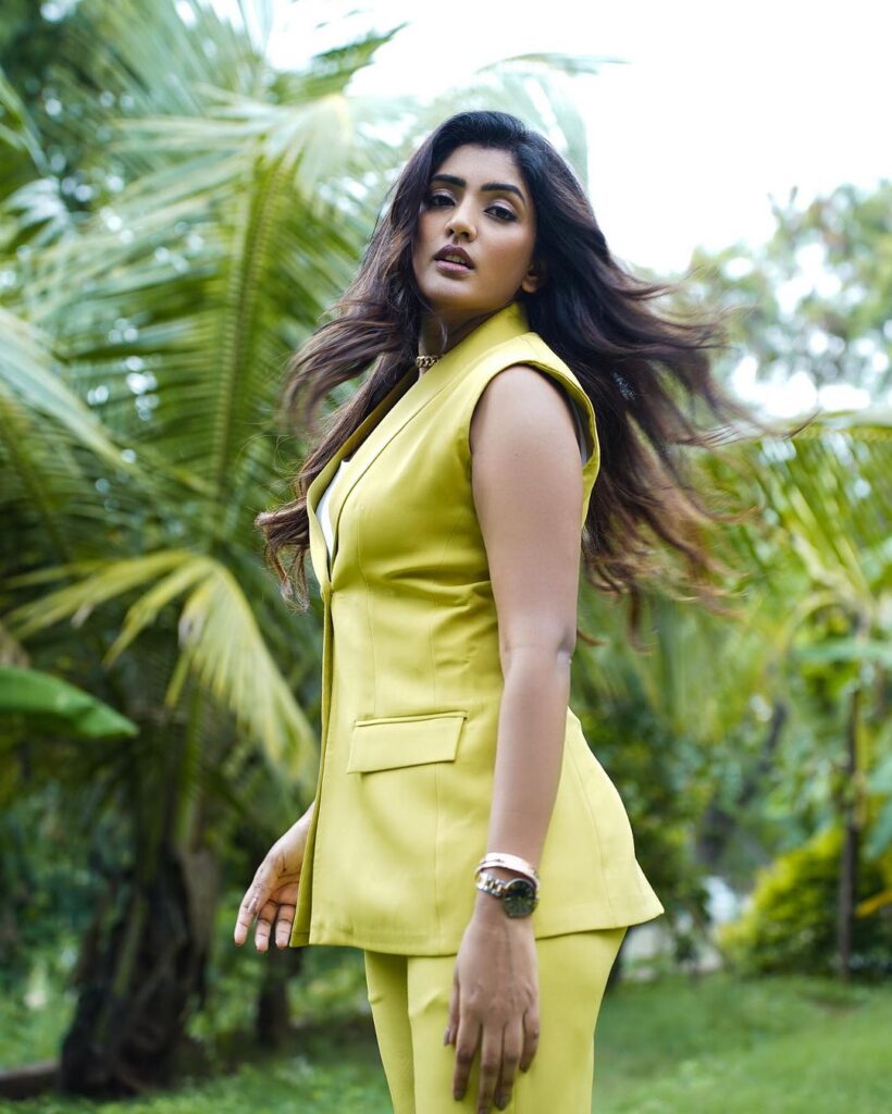 Actress Eesha Rebba Instagram Photos