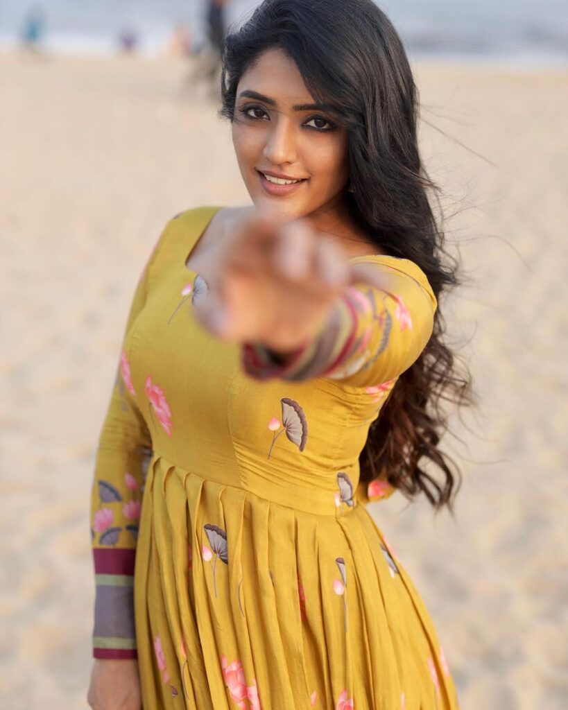 Actress Eesha Rebba Instagram Photos