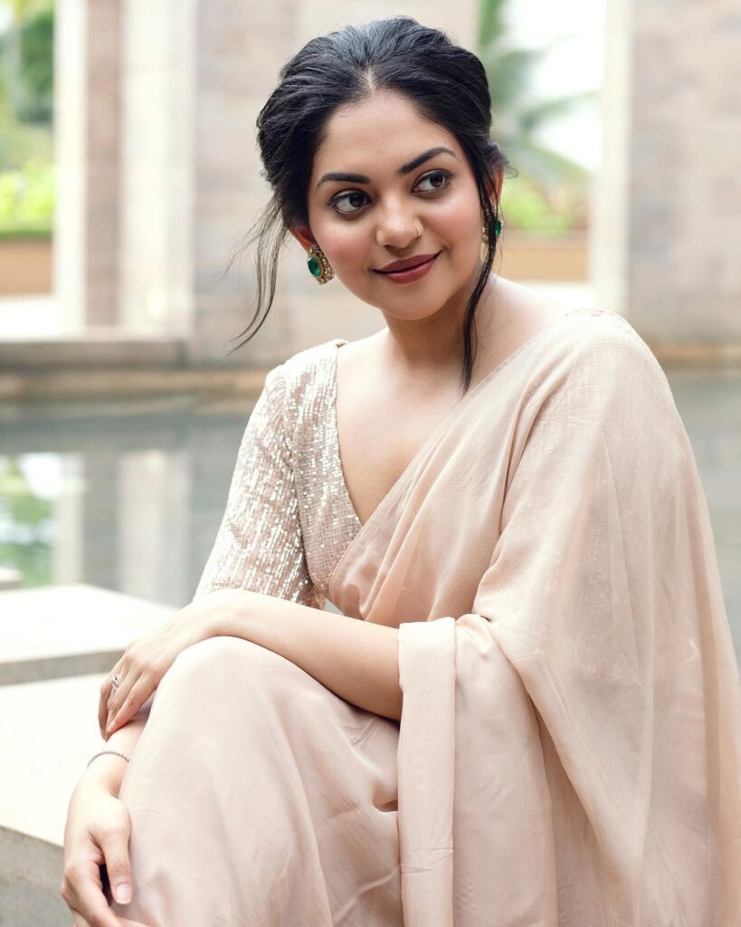 Ahaana Krishna Wiki, Biography, Age, Movies & Family