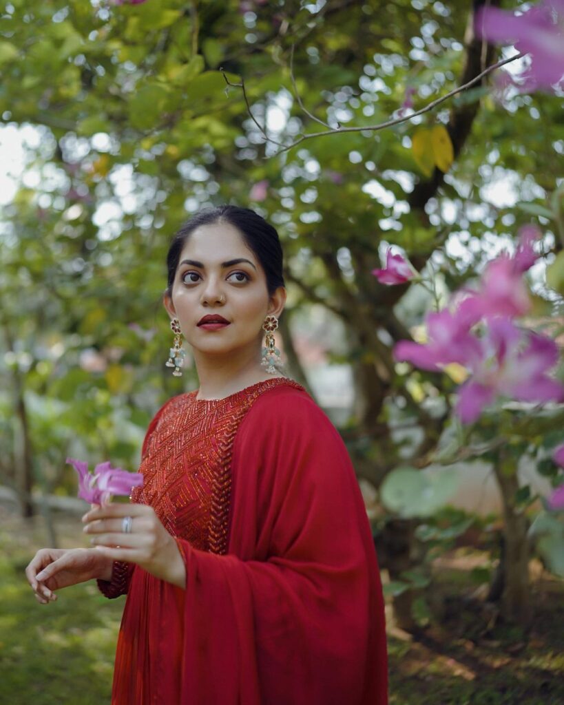 Ahaana Krishna Wiki, Biography, Age, Movies & Family