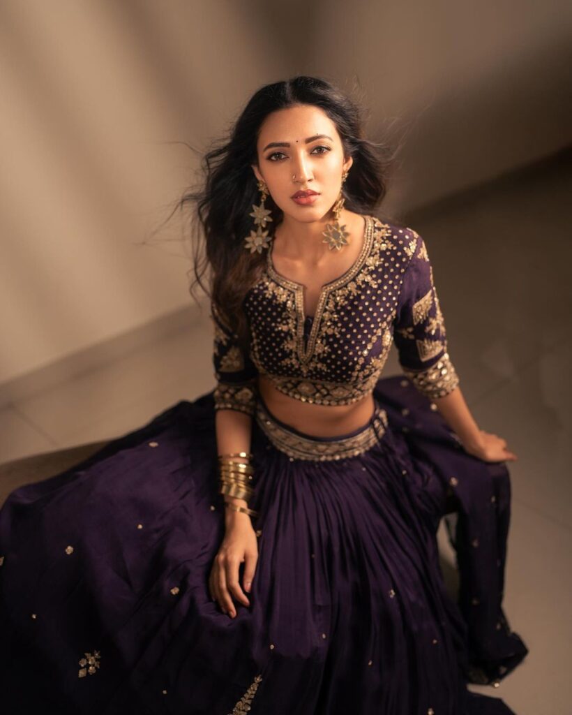 Actress Neha Shetty Instagram 10 Photos