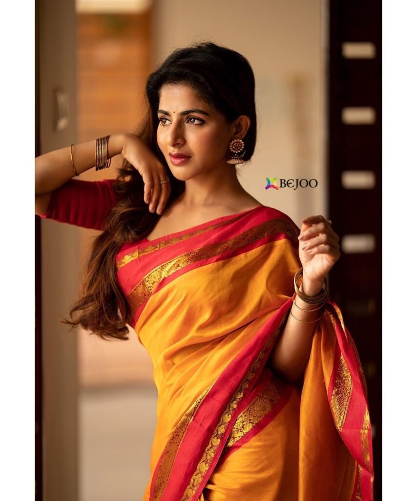 Gorgeous Actress Iswarya Menon Photos