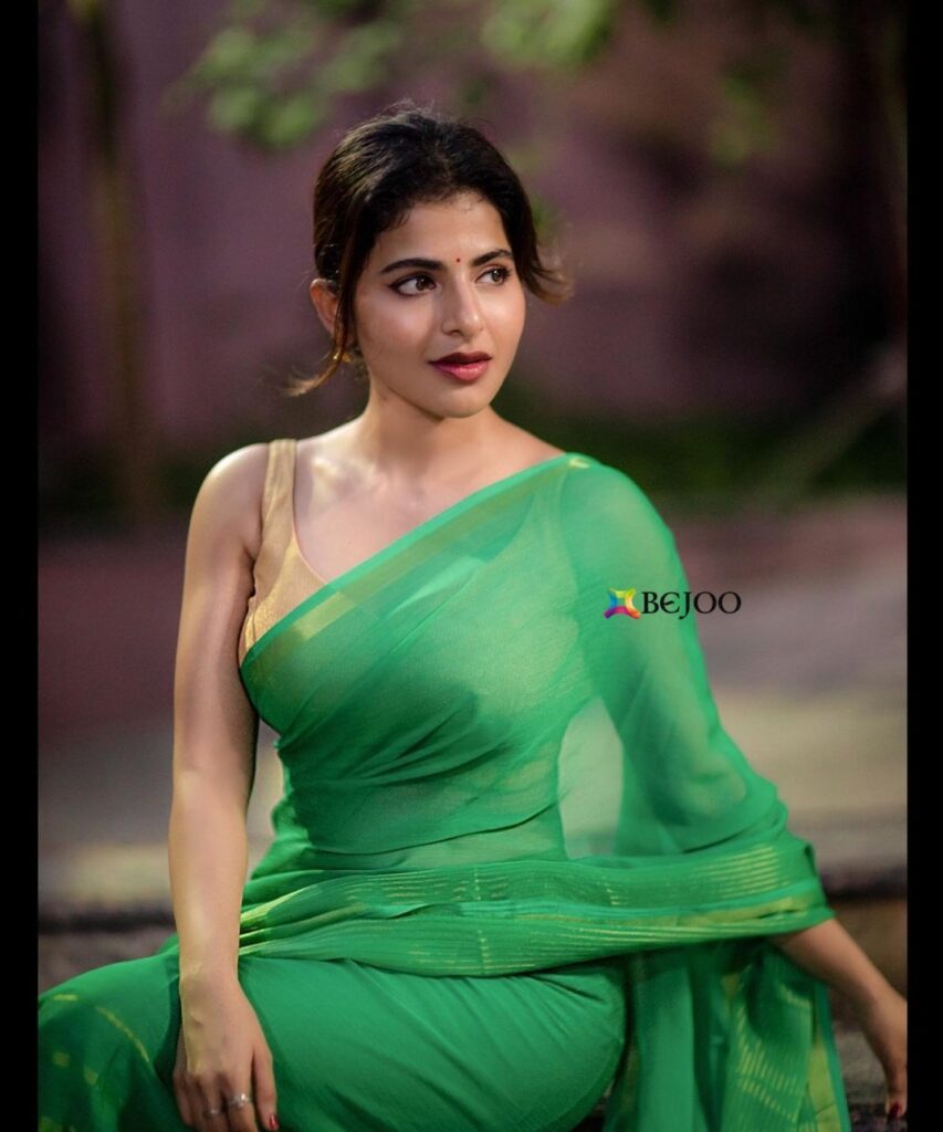 Gorgeous Actress Iswarya Menon Photos